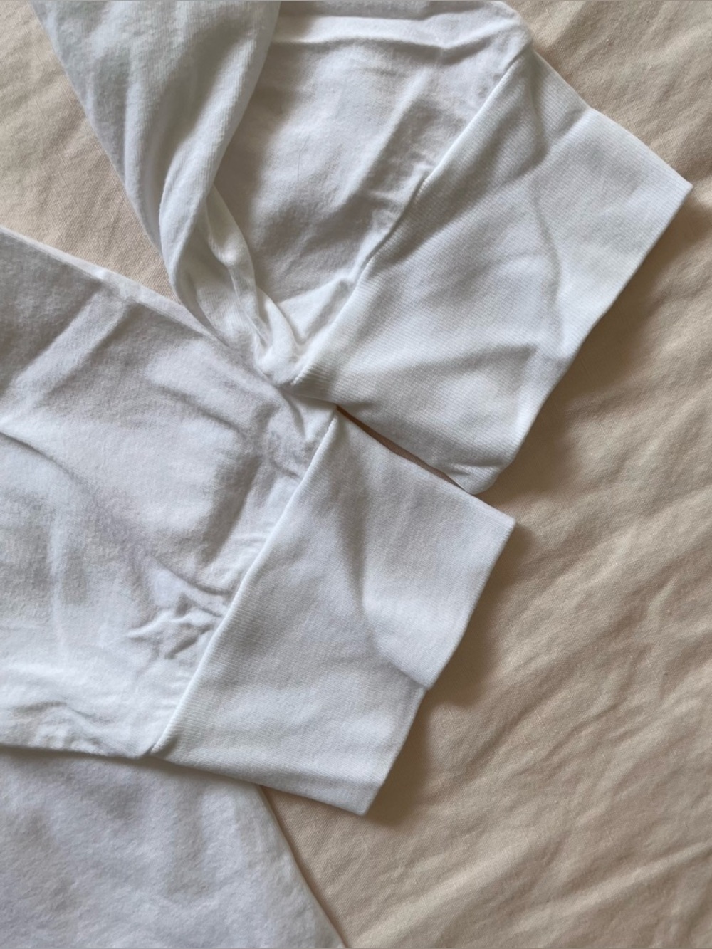 Aritzia Tna⎜BOYFRIEND LONGSLEEVE⎜WHITE - Picture 5 of 10